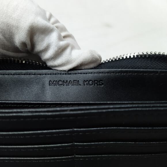 Michael Kors Jet Set Travel Black Pebbled Leather Zip Around Wallet - NWT $298 - Picture 12 of 15